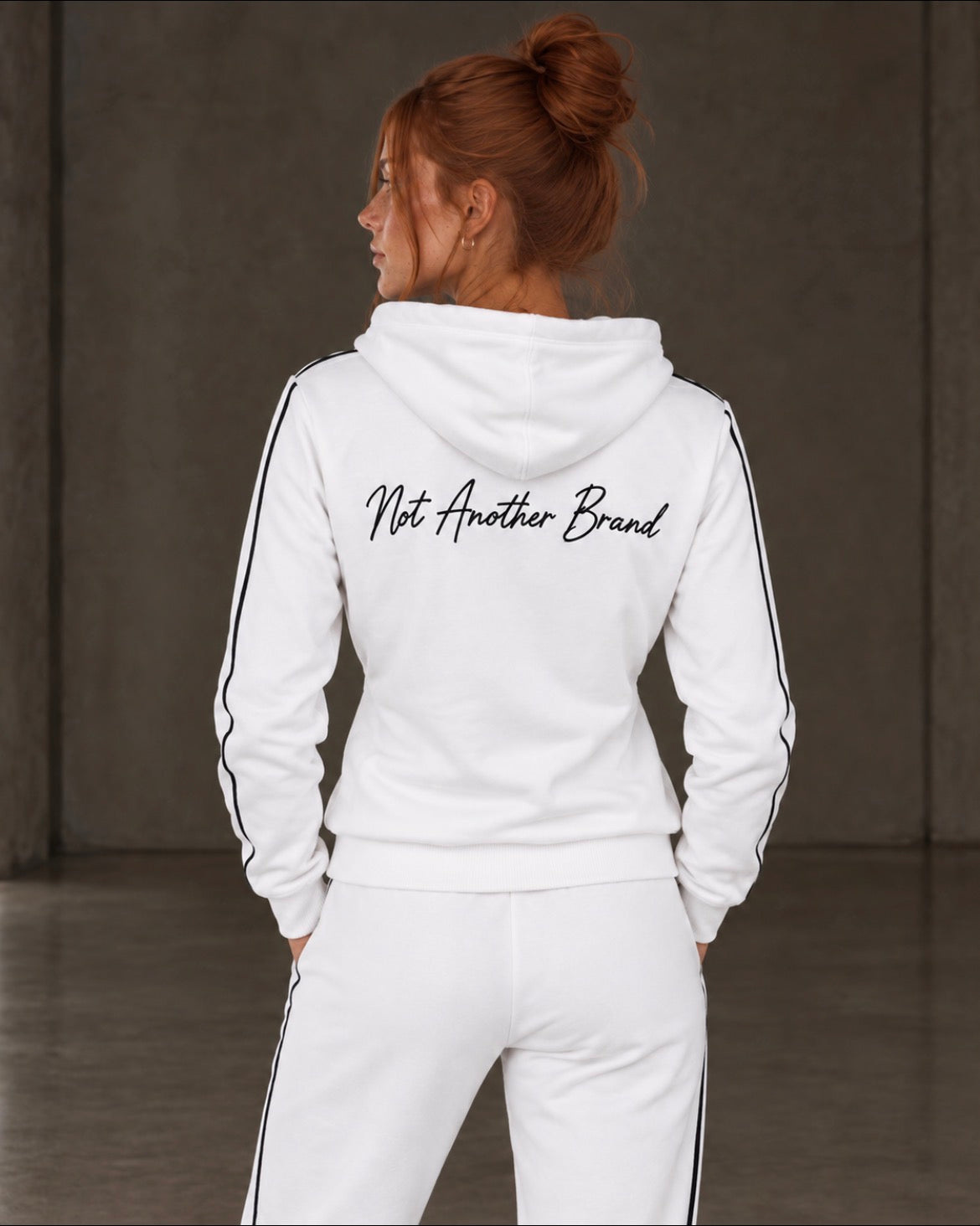 Full Woman’s tracksuit